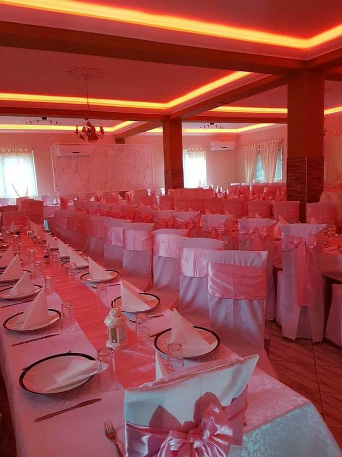 Golden Danube Bed & Breakfast เวลิโก กราดิชเต ภายนอก รูปภาพ