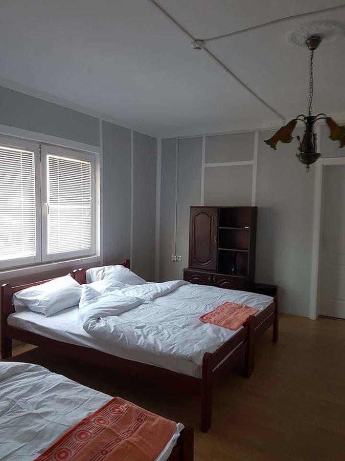 Golden Danube Bed & Breakfast เวลิโก กราดิชเต ภายนอก รูปภาพ