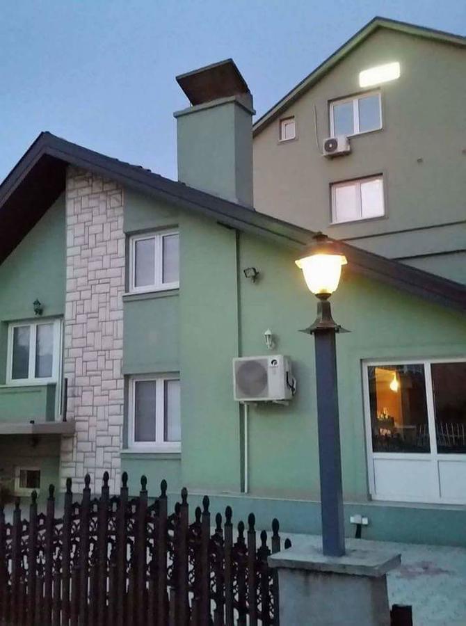 Golden Danube Bed & Breakfast เวลิโก กราดิชเต ภายนอก รูปภาพ