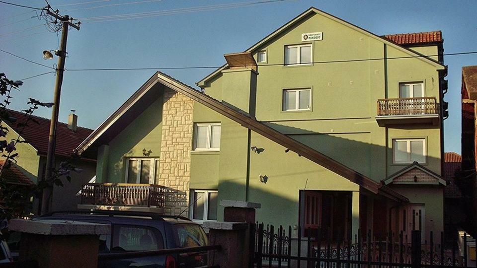 Golden Danube Bed & Breakfast เวลิโก กราดิชเต ภายนอก รูปภาพ